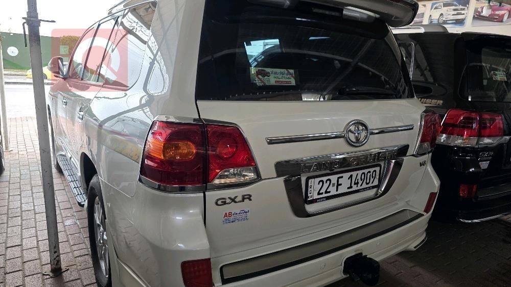 تويوتا لاندكروزر